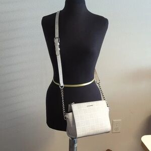 Steve Madden White Top Zip Crossbody Bag